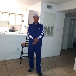 Meet your Posher, Leonard